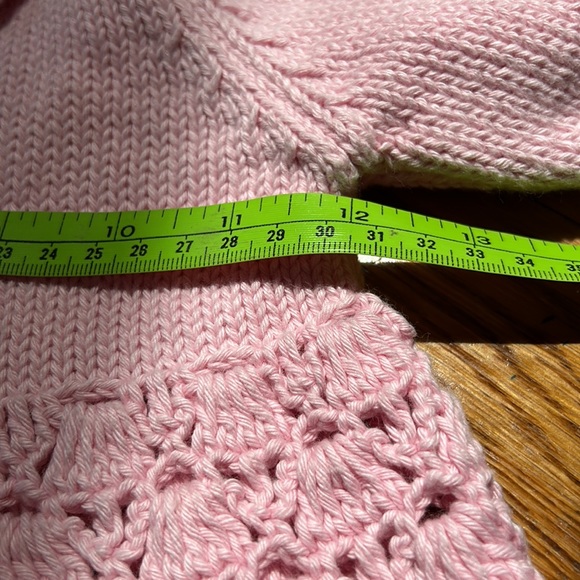 2H KNITS pink long style cardigan.  Pretty flower shaped buttons.  No size tag. - Picture 10 of 14